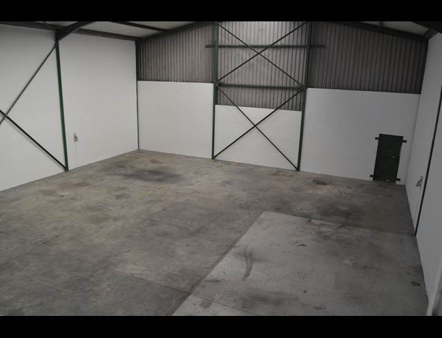 330M² WAREHOUSE TO LET IN KILLARNEY GARDENS