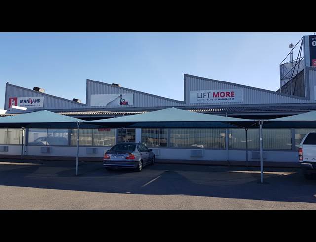 1,600M² FACTORY TO LET IN TRIANGLE FARM