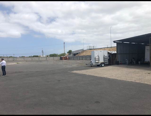 325M² WAREHOUSE TO LET IN MAITLAND