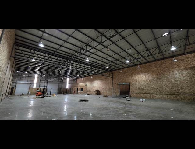 1,545M² WAREHOUSE TO LET IN LANSERIA