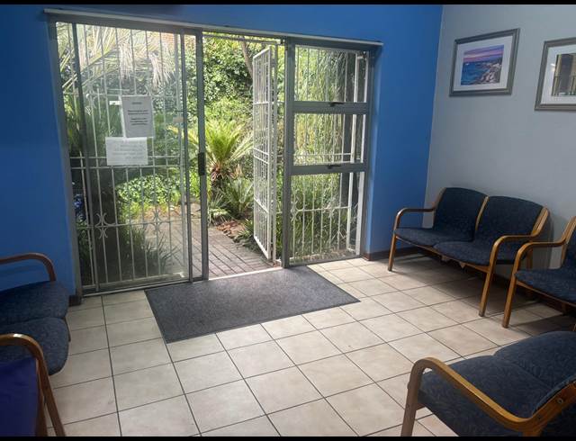 20M² MEDICAL SUITE TO LET IN ORANGE GROVE