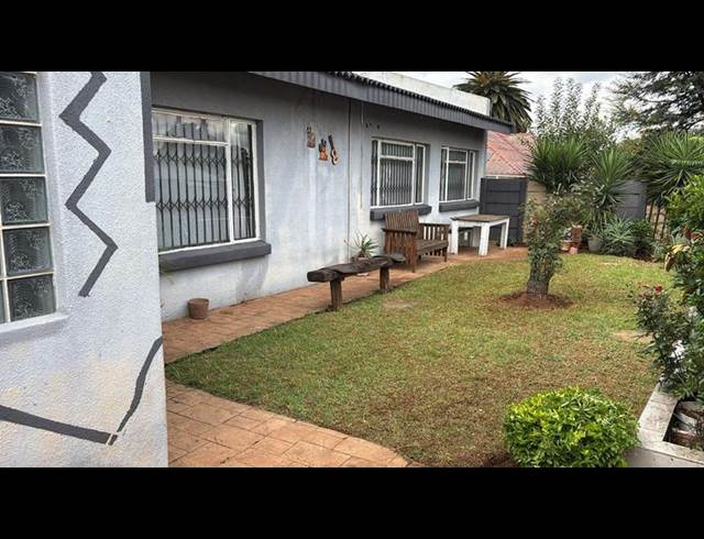 3 BEDROOM PROPERTY TO RENT IN ALBERTON NORTH