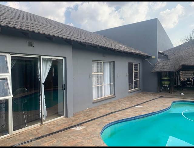 3 BEDROOM PROPERTY TO RENT IN VANDERBIJLPARK SE 6