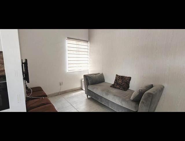 1 BEDROOM PROPERTY TO RENT IN WESTVILLE