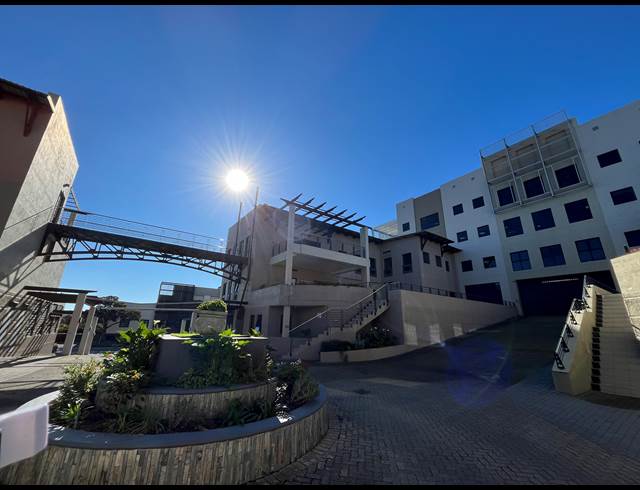 222M² OFFICE TO LET IN CENTURY CITY