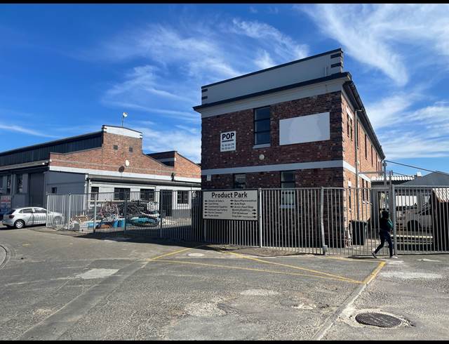 180M² OFFICE TO LET IN NDABENI