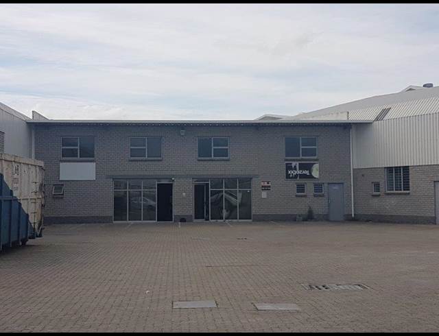 503M² WAREHOUSE TO LET IN RACING PARK