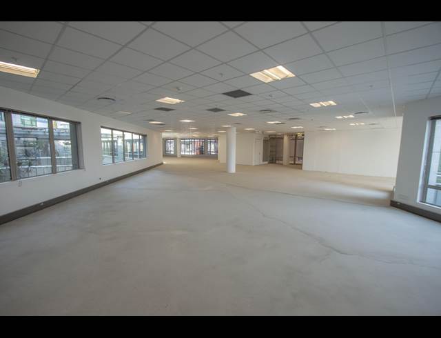 1,979M² OFFICE TO LET IN SANDTON CENTRAL