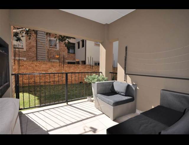 2 bed property to rent in NORTHRIDING