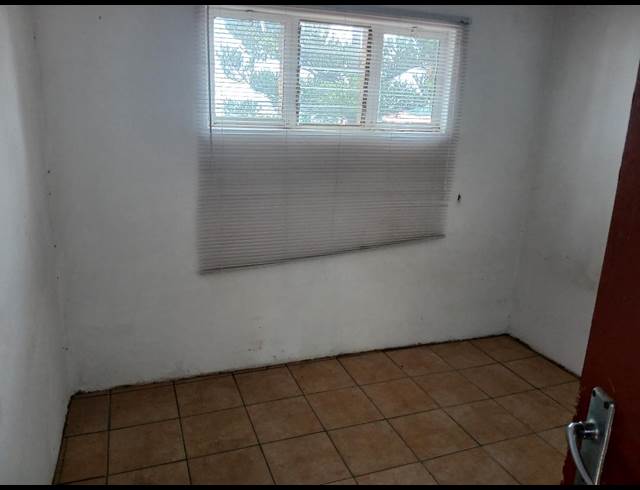 1 bed property to rent in RIDGEWAY