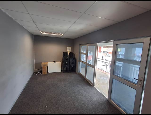 60.50M² RETAIL TO LET IN GONUBIE