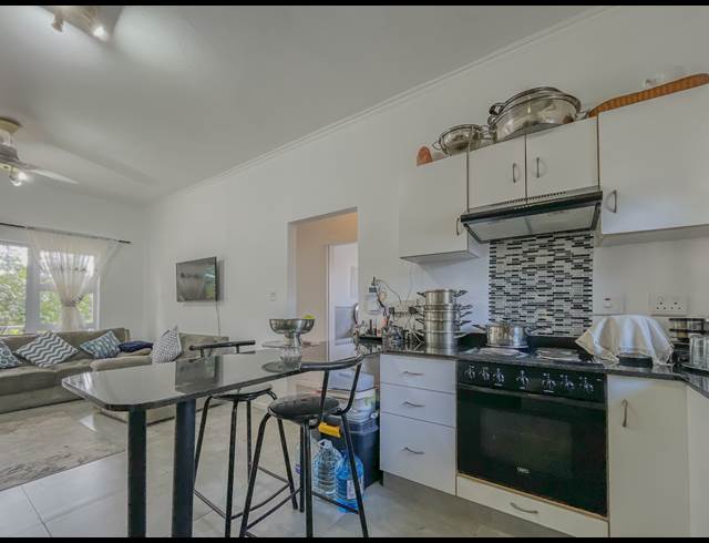 2 BEDROOM APARTMENT TO LET IN MANOR ESTATES