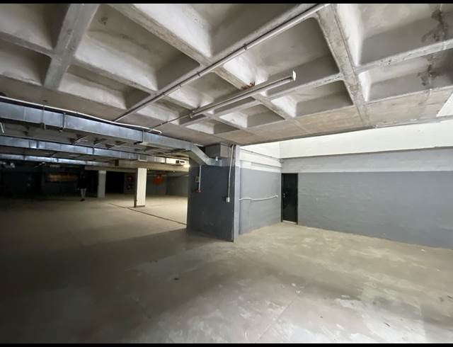 2,019M² STORAGE UNIT TO LET IN CAPE TOWN CITY CENTRE