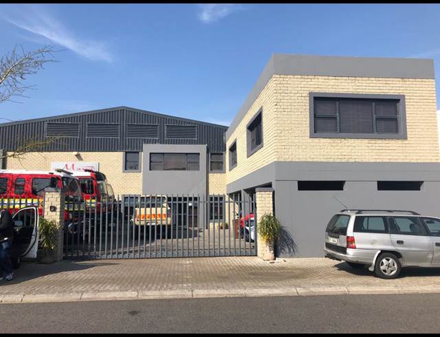 708M² WAREHOUSE TO LET IN SAXENBURG PARK 1
