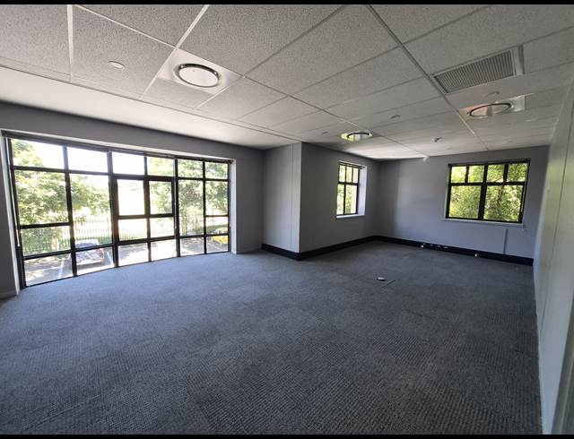 474M² OFFICE TO LET IN SANDTON CENTRAL