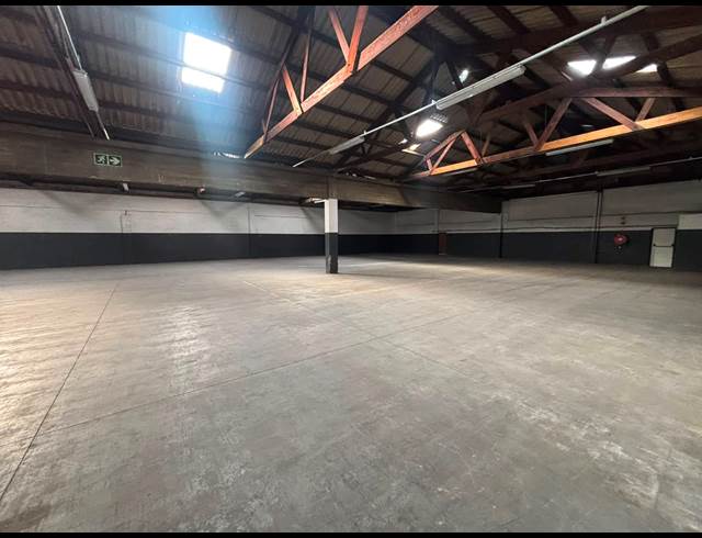 1,550M² WAREHOUSE TO LET IN EPPING INDUSTRIAL
