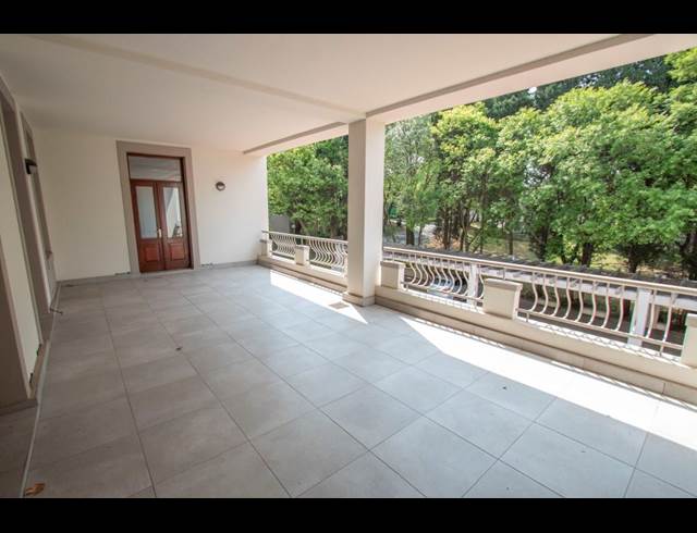 1,263M² OFFICE TO LET IN SANDTON CENTRAL