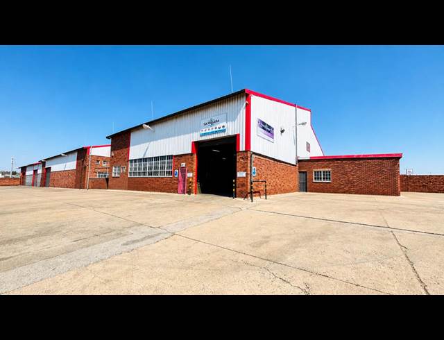 408M² WAREHOUSE TO LET IN ROBERTVILLE