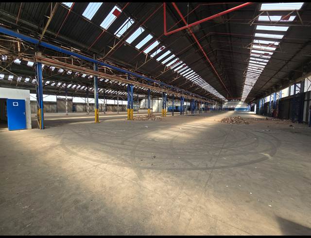 6,797M² WAREHOUSE TO LET IN TUNNEY