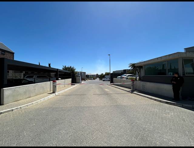 443M² BUSINESS TO LET IN BRACKENFELL INDUSTRIAL