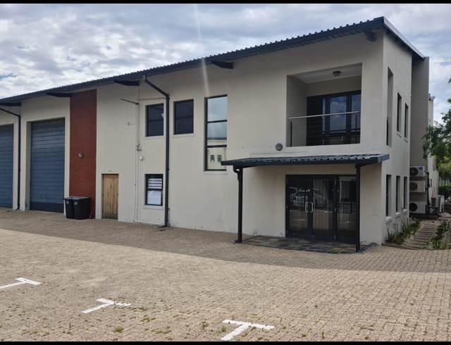 429M² WAREHOUSE RENTED IN WESTLAKE