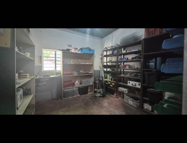 456M² WAREHOUSE TO LET IN ANDERBOLT