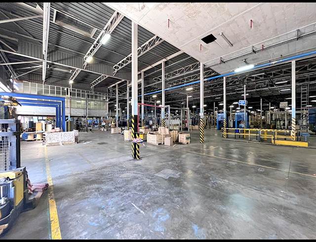 52,400M² WAREHOUSE TO LET IN ELANDSFONTEIN