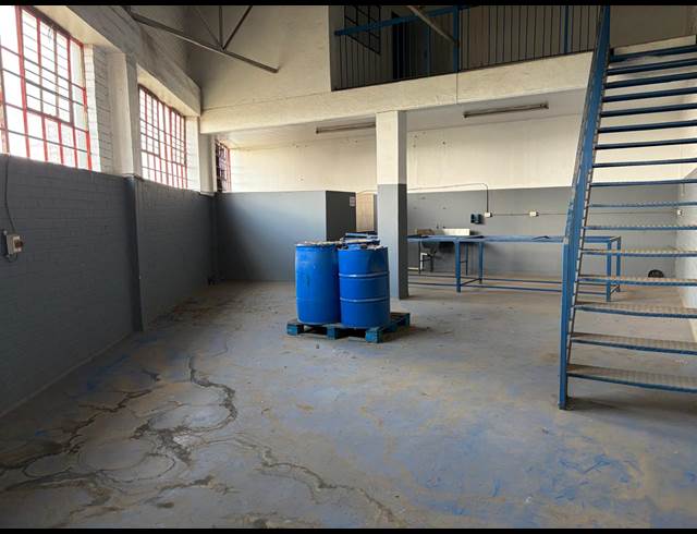 778M² WAREHOUSE TO LET IN STEELEDALE