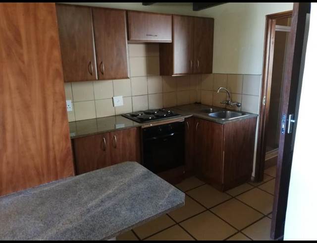 1 BEDROOM PROPERTY TO RENT IN DASSIE RAND