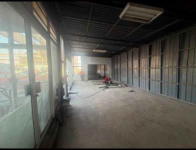 200M² WAREHOUSE TO LET IN MARAISBURG