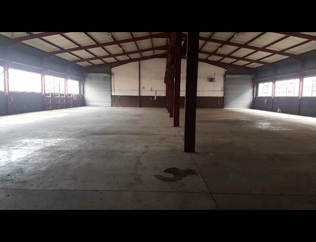 1,286M² WAREHOUSE TO LET IN WADEVILLE