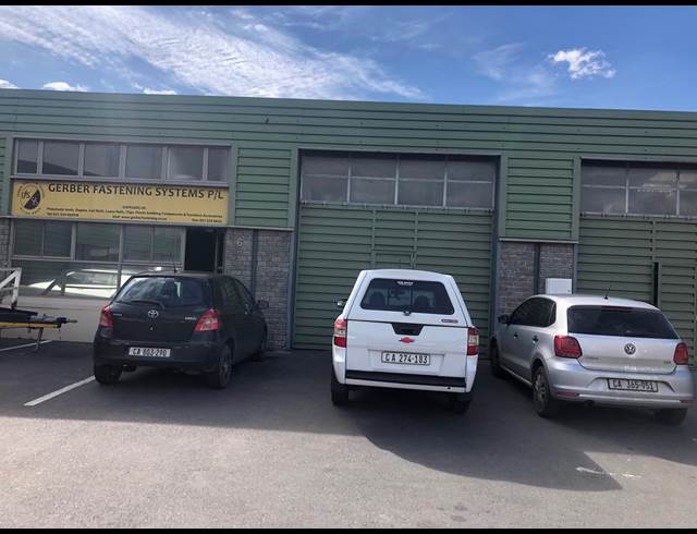 301M² WAREHOUSE TO LET IN EPPING INDUSTRIAL