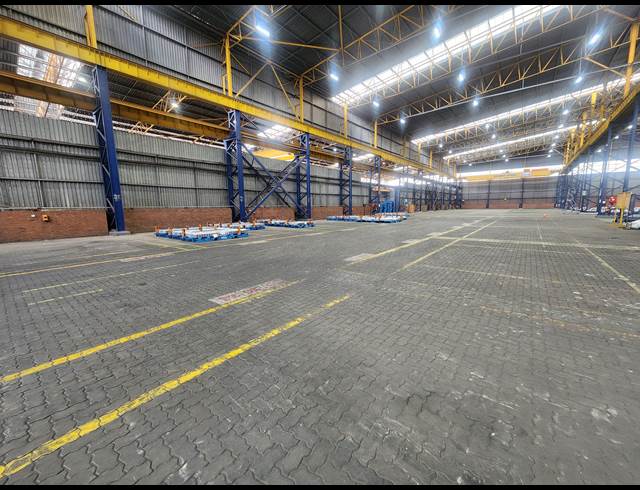 6,000M² WAREHOUSE TO LET IN ROODEKOP