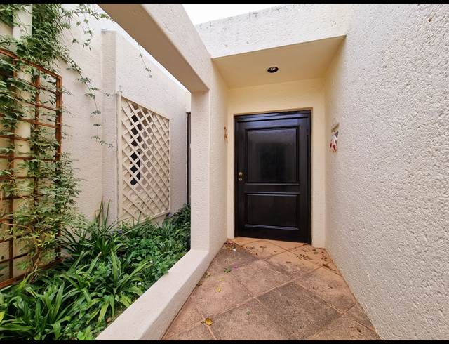 2 BEDROOM TOWNHOUSE RENTED IN INANDA