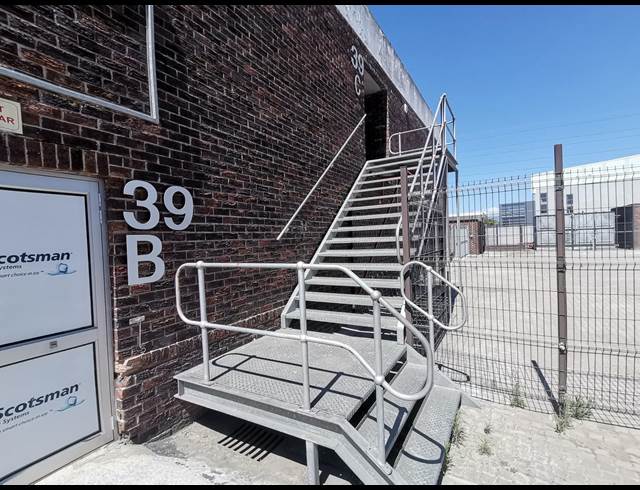 124M² OFFICE TO LET IN BELLVILLE SOUTH