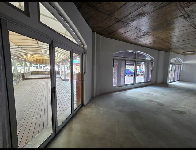 176M² RETAIL TO LET IN GREEN POINT