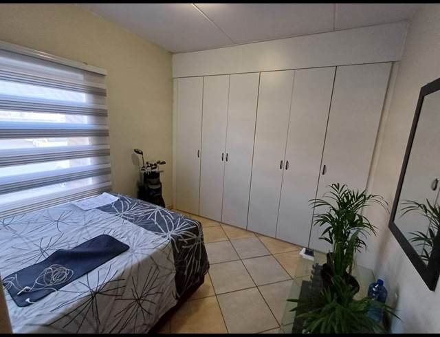 2 BEDROOM PROPERTY TO RENT IN MEYERSDAL