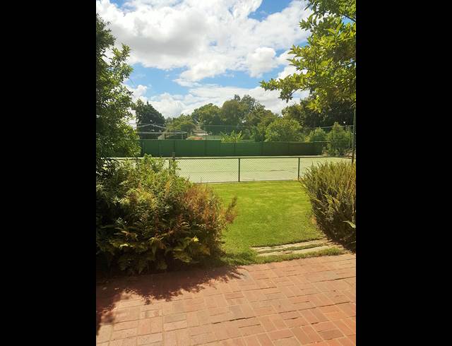 4 bed property to rent in LANGERUG