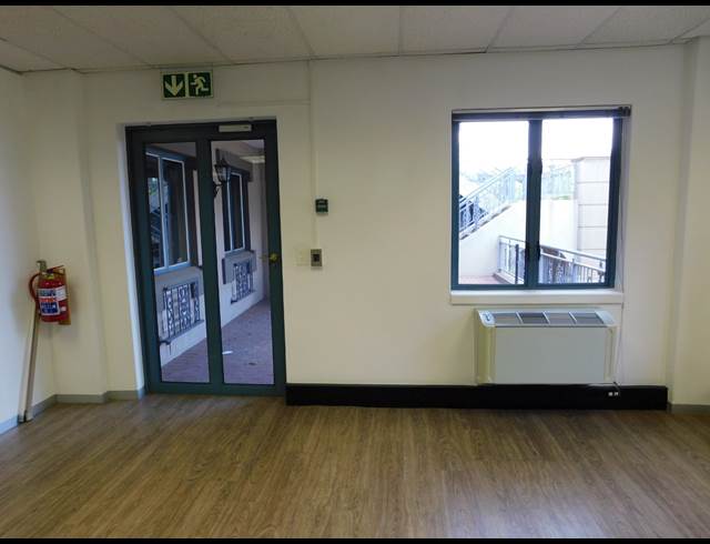 191M² OFFICE TO LET IN HYDE PARK