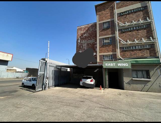 329M² CO-WORKING SPACE TO LET IN DENVER