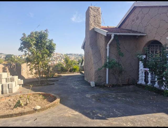 3 BEDROOM PROPERTY TO RENT IN ARENA PARK