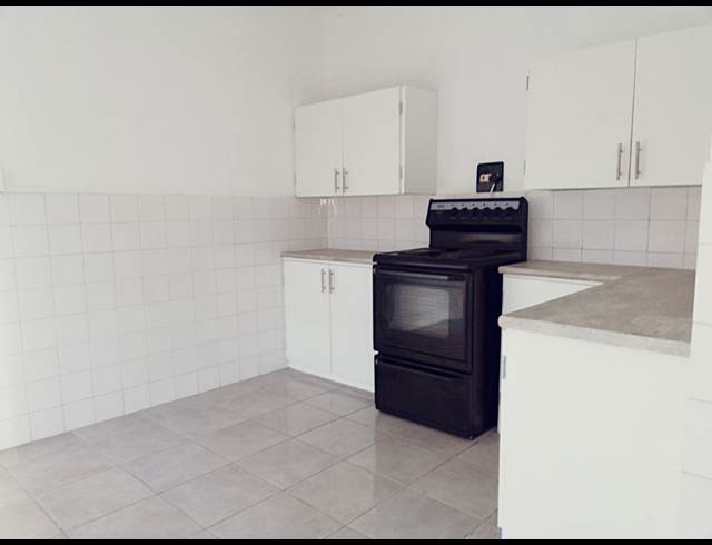 2 bed property to rent in GOODWOOD ESTATE