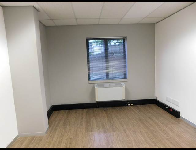 191M² OFFICE TO LET IN HYDE PARK