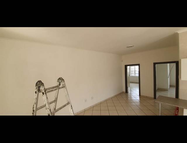 3 BEDROOM PROPERTY TO RENT IN BRENTHURST