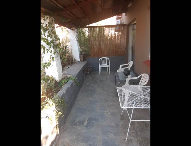 2 bed property to rent in LADYSMITH