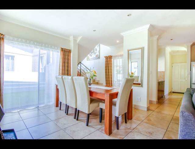 3 BEDROOM FREEHOLD TO LET IN CRAIGAVON