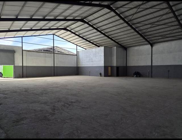 717M² WAREHOUSE TO LET IN BLACKHEATH INDUSTRIAL