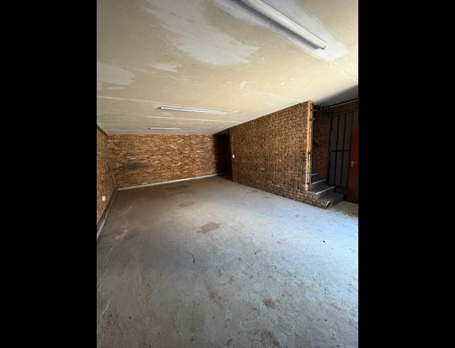 108M² WAREHOUSE TO LET IN GERMISTON NORTH