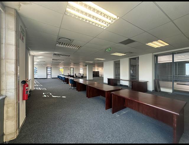 379M² OFFICE TO LET IN SANDTON CENTRAL