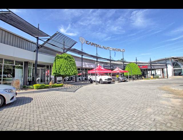 5,600M² WAREHOUSE TO LET IN HALFWAY HOUSE